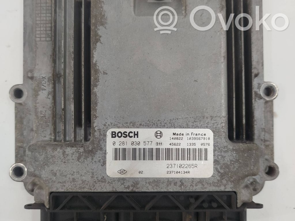 Renault Master III Engine control unit/module 