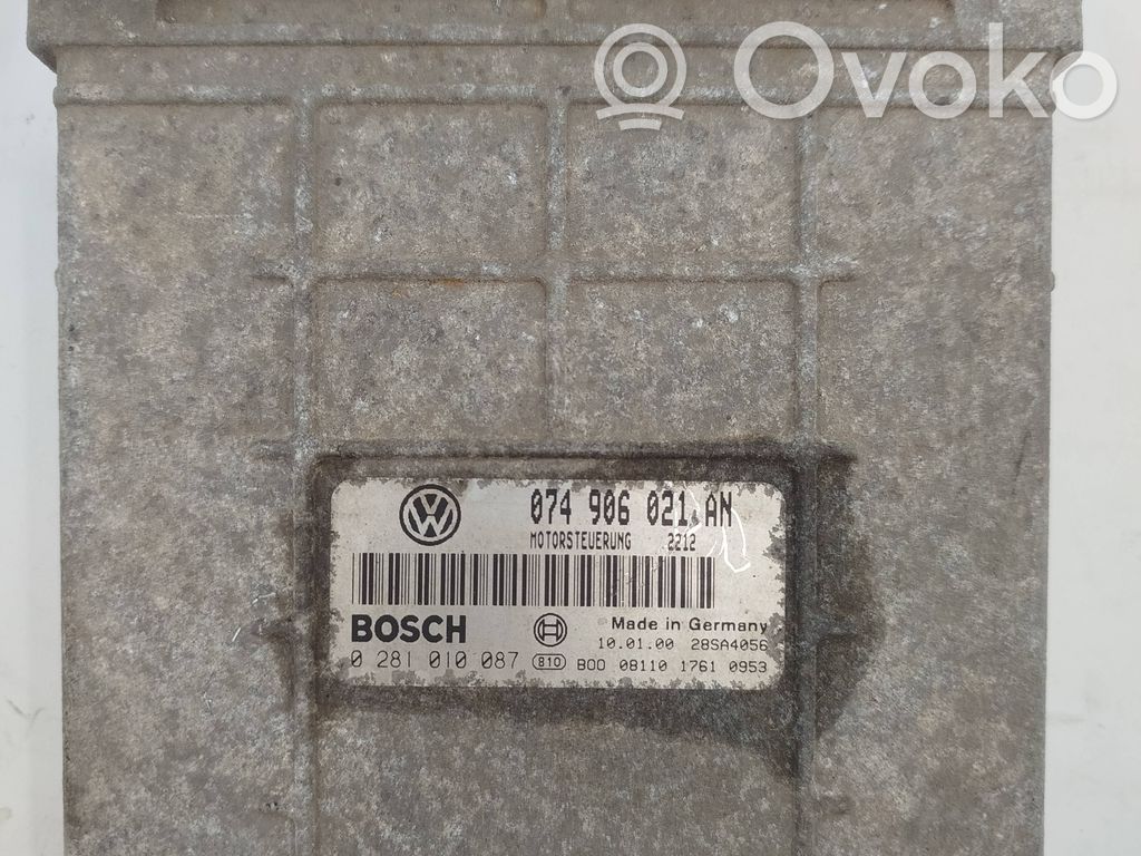 Volkswagen II LT Engine control unit/module 