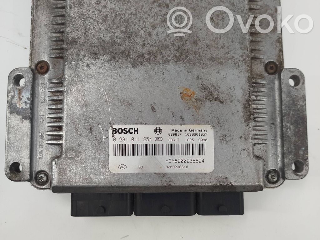 Renault Master II Engine control unit/module 