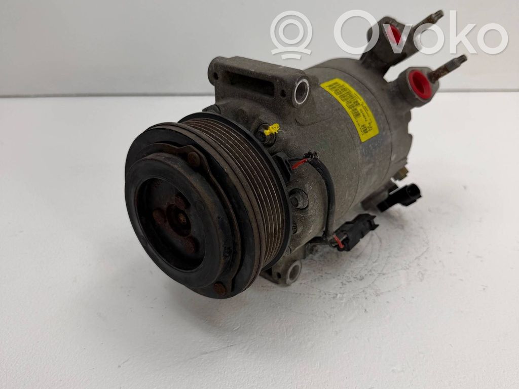 Ford Focus Ilmastointilaitteen kompressorin pumppu (A/C) 