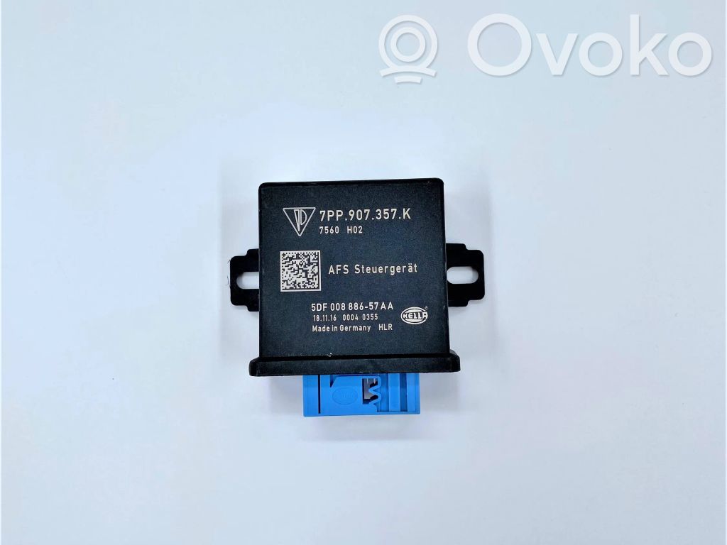 Porsche Macan (95B) Light module LCM 