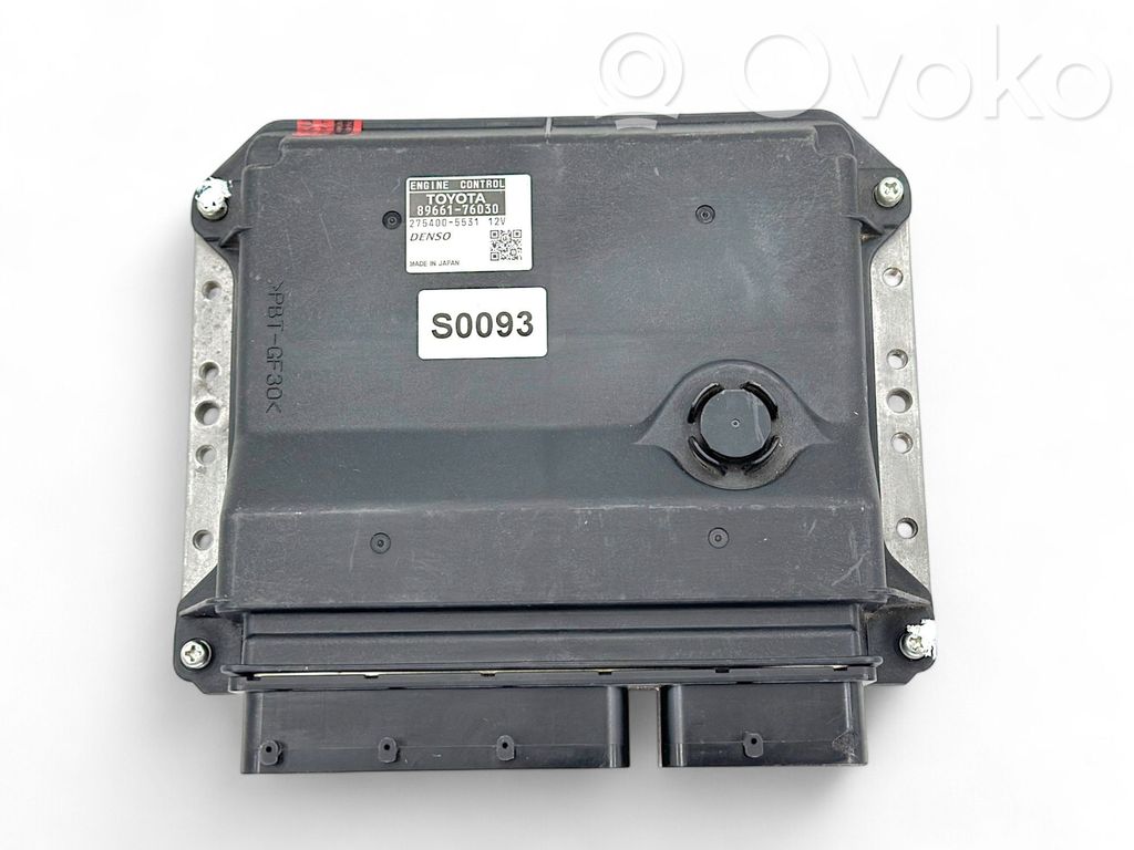 Lexus CT 200H Engine control unit/module 