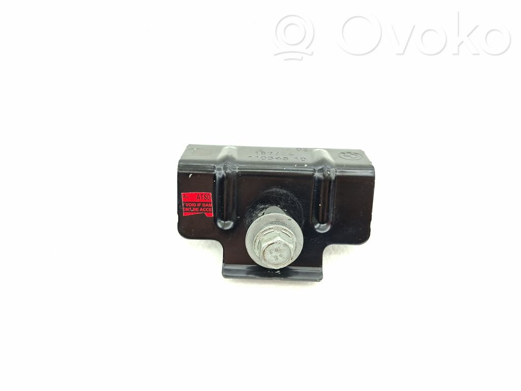 BMW i4 Battery bracket 