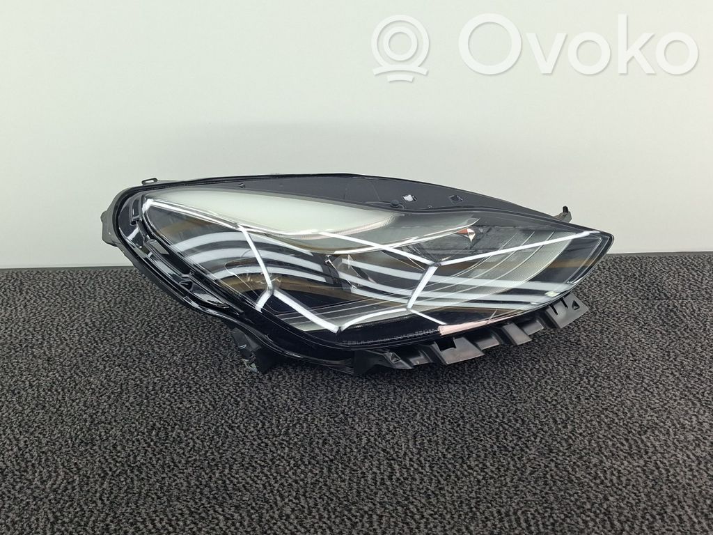 Tesla Model 3 Scheinwerfer 