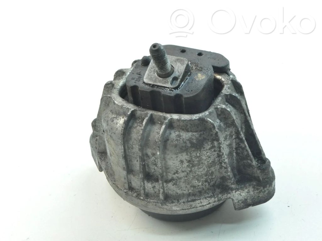 Soporte de montaje del motor
