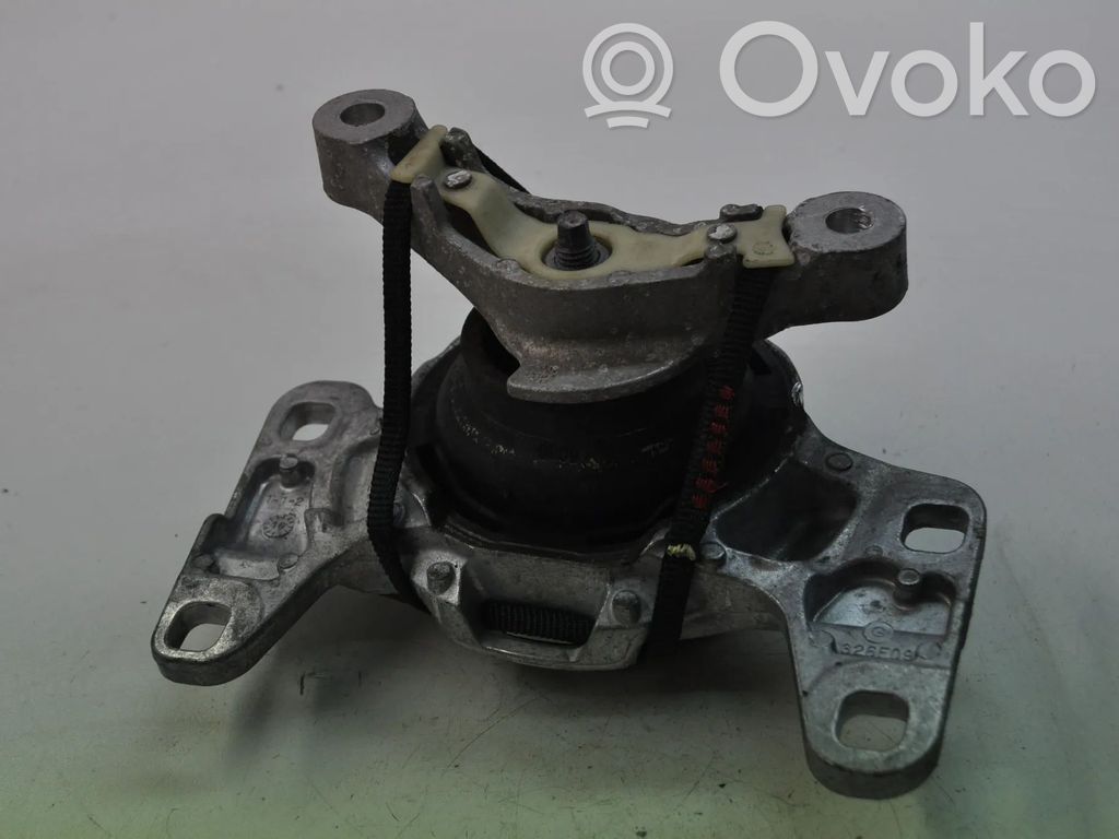 Engine mount bracket