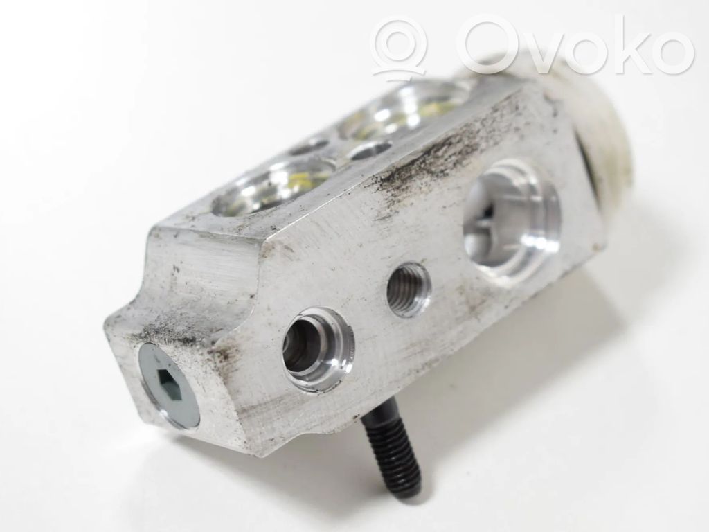 Hyundai i30 Other engine bay part 