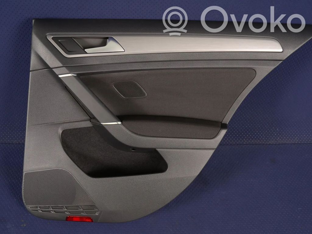Volkswagen Golf VII Boczki / Poszycie drzwi tylnych 