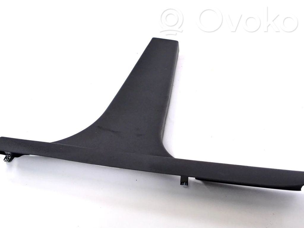 Dodge Nitro (B) pillar trim (top) 