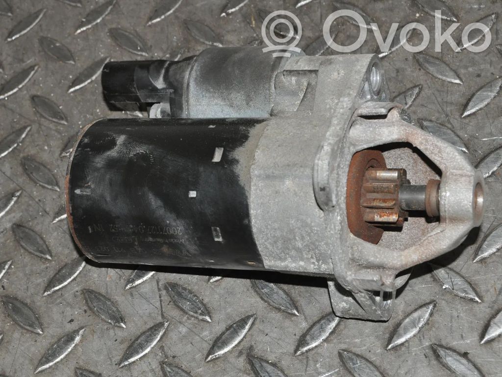 Audi A6 S6 C6 4F Starteris 