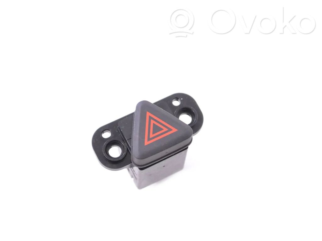 Chevrolet Trax Hazard light switch 