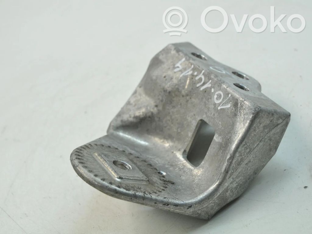 Ford Ecosport Engine mounting bracket 