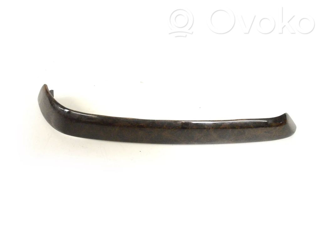 Apšuvums aizmugurējām durvīm   7121475
