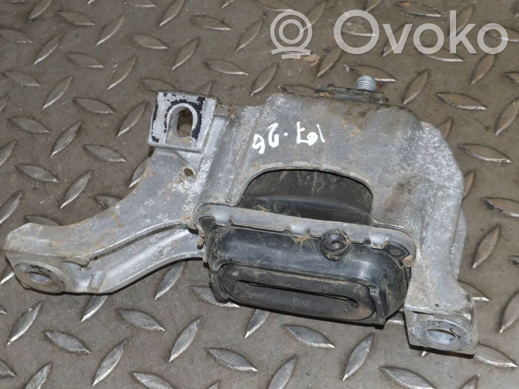 Mini One - Cooper Coupe R56 Engine mount bracket 