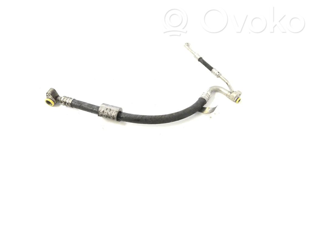BMW 3 E92 E93 Ilmastointilaitteen putki (A/C) 