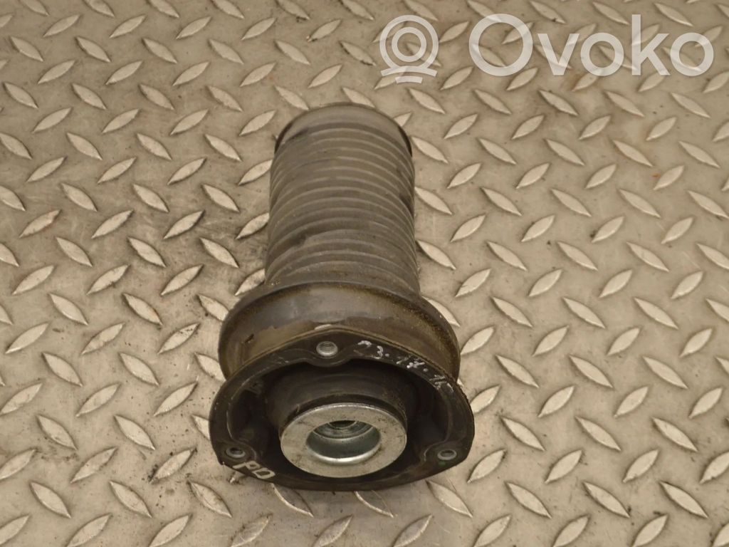 Volkswagen Golf VII Atbalsta gultnis 