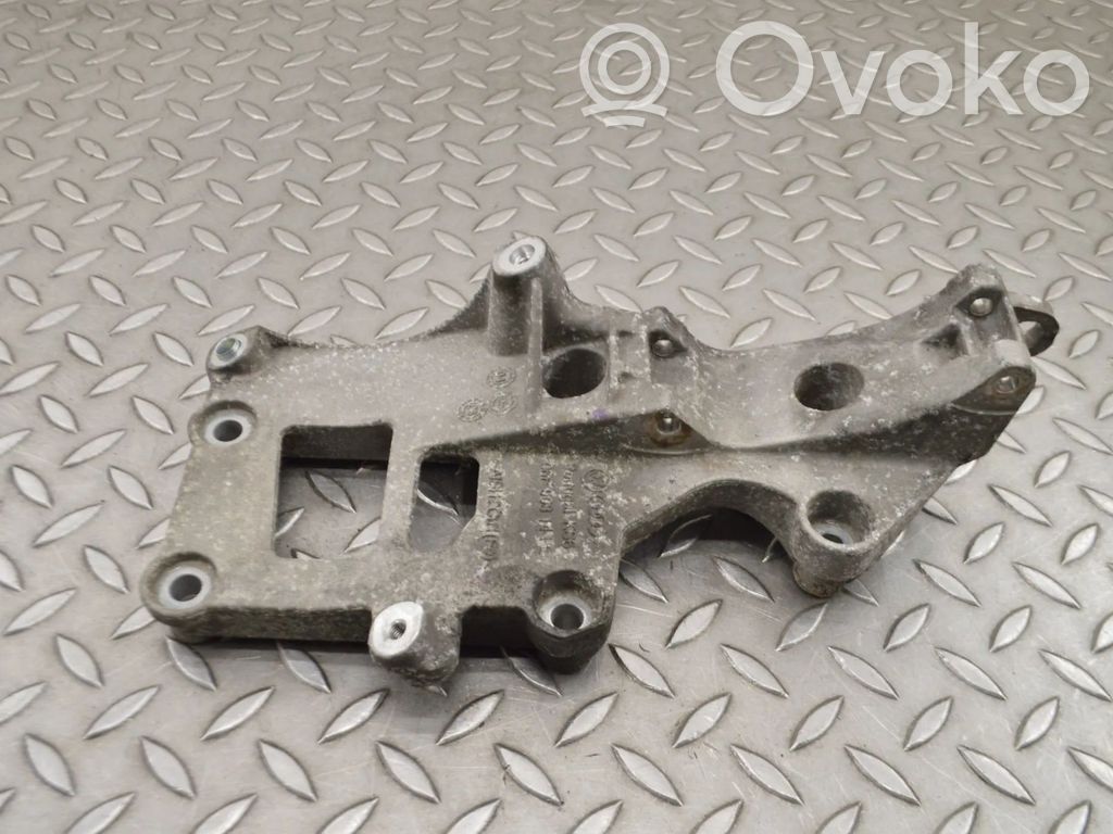 Audi A3 S3 8P Generator/alternator bracket 