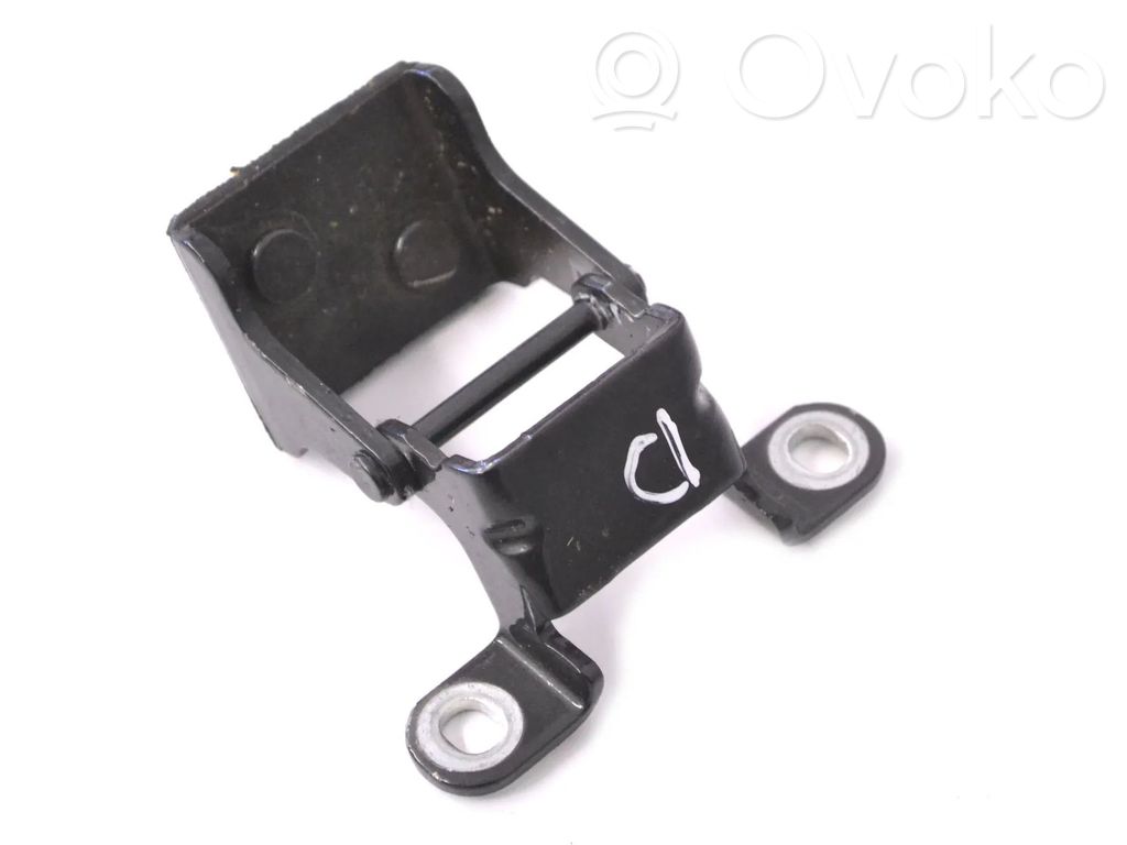 Volvo XC40 Tailgate/trunk/boot hinge 