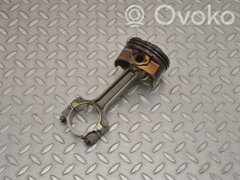 GMC Sierra 1000 Piston 