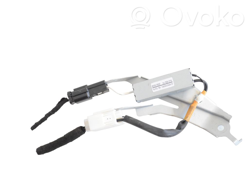 Lexus NX Antenos stiprintuvas 