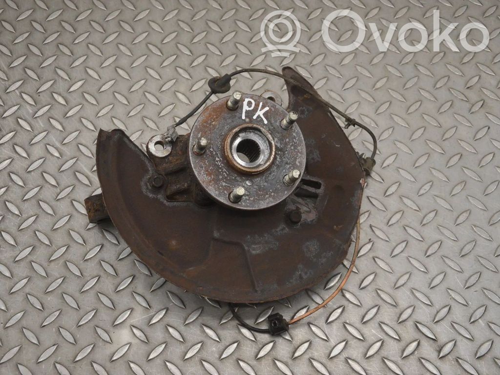 Front wheel hub