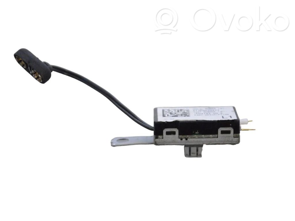 Infiniti M Y51 Antenos stiprintuvas 