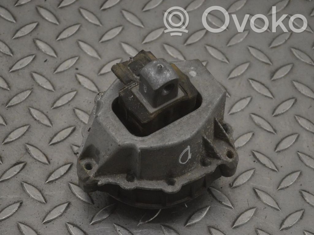 BMW 3 G20 G21 Engine mount bracket 