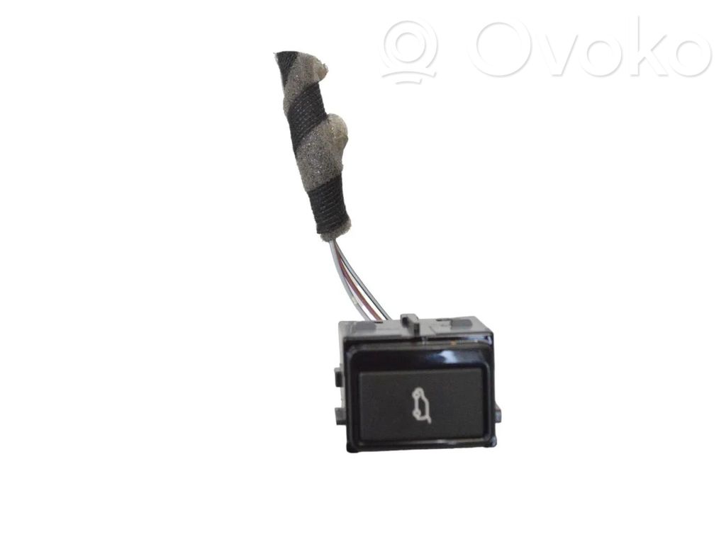 Jaguar I-Pace Tailgate/boot open switch button 