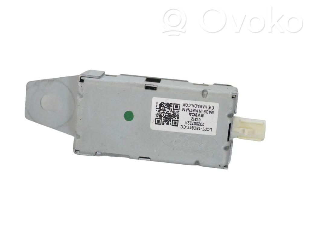 Ford Puma Antenos stiprintuvas 