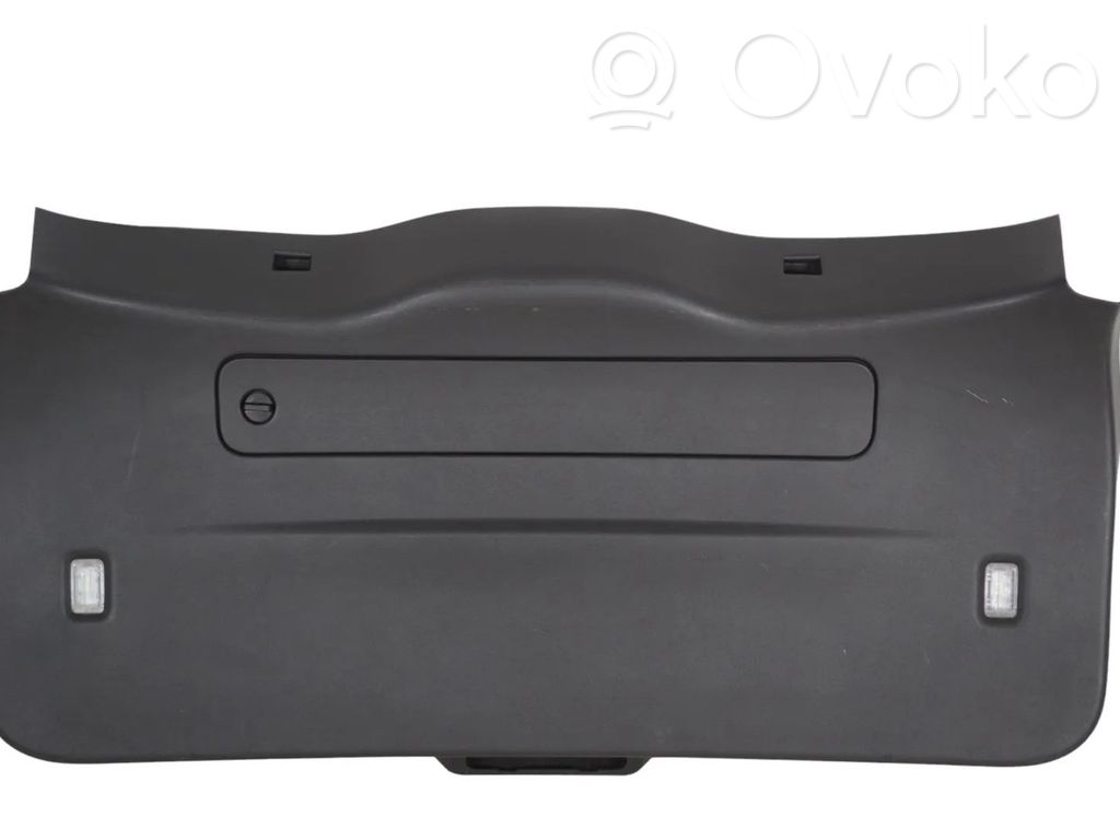 Moldura de la puerta trasera   J9C3402B18AA