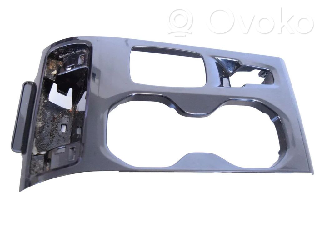 Volvo XC40 Otros elementos de la consola central (túnel) 