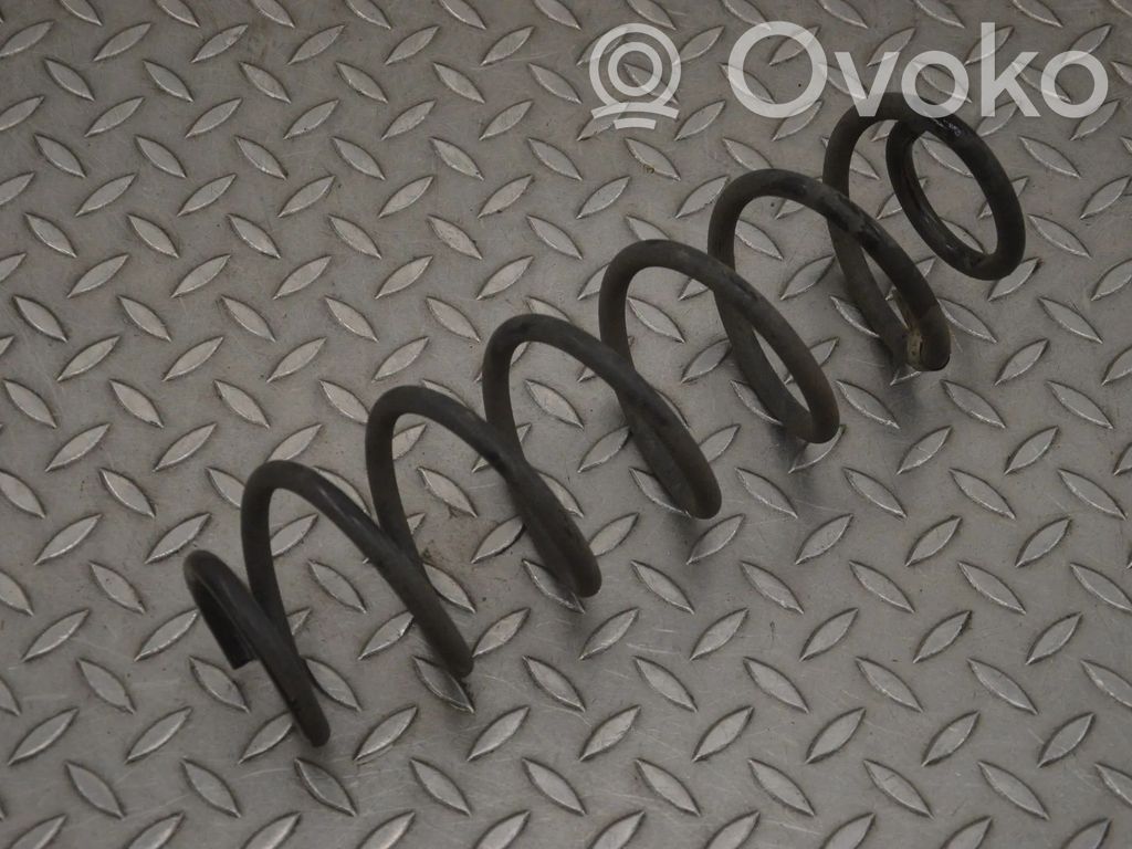 Volkswagen Golf VIII Arc elicoidal spate 