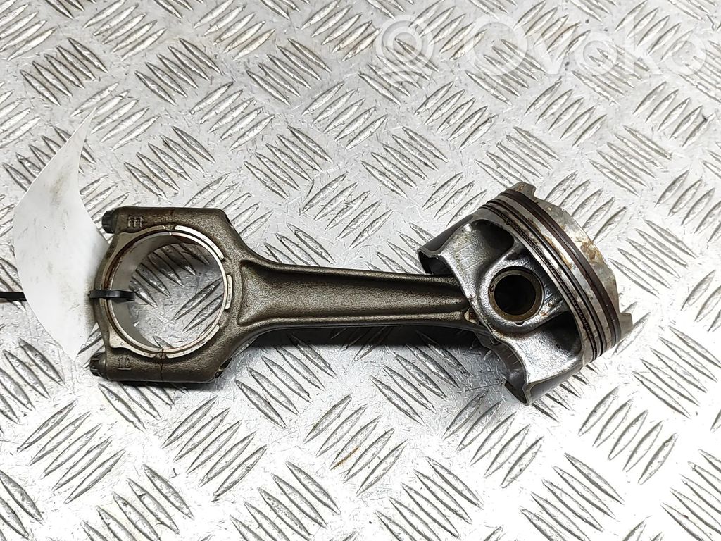 BMW 2 F22 F23 Pistón 