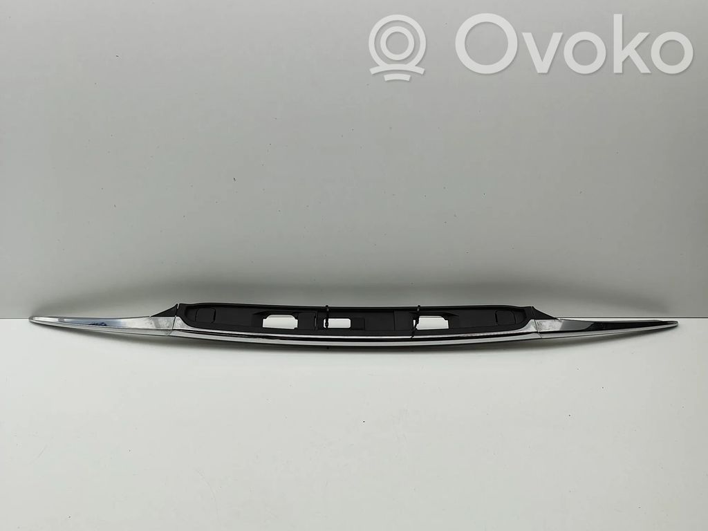 Mazda 6 Éclairage de plaque d'immatriculation 