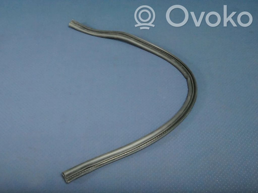 Muu korin osa   8V0823723