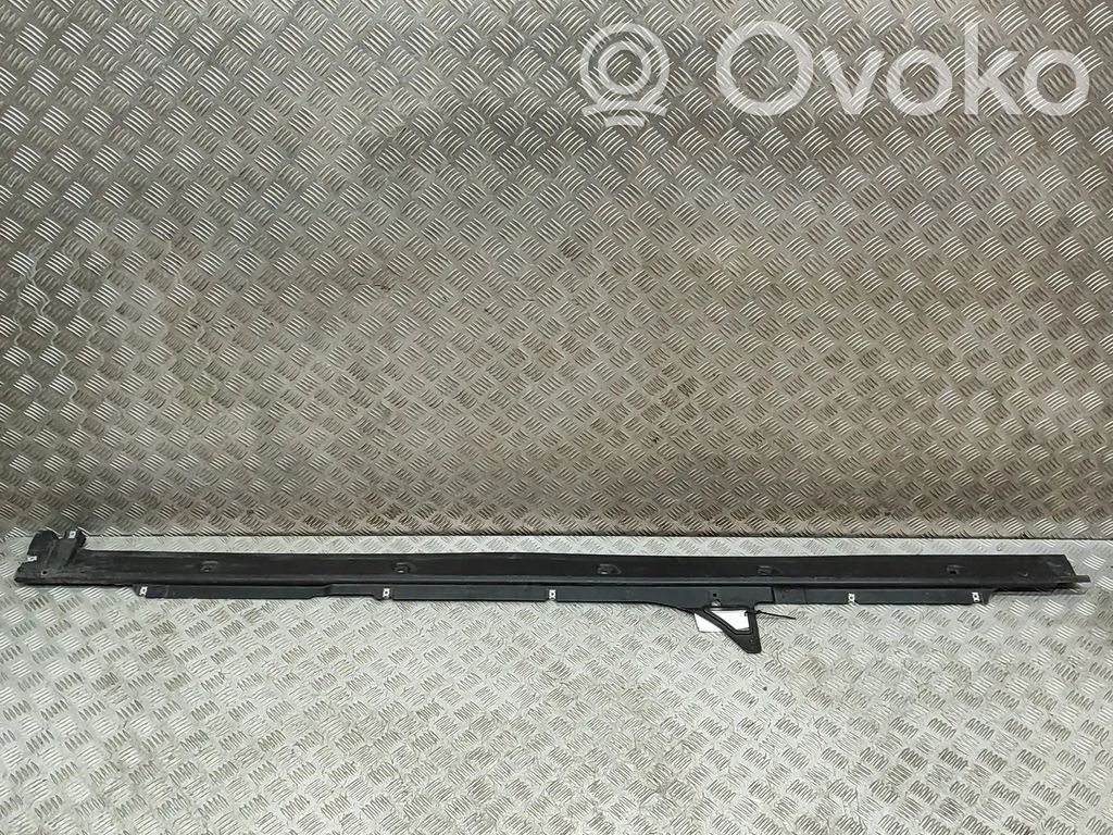 Osłona boczna podwozia   760825201A