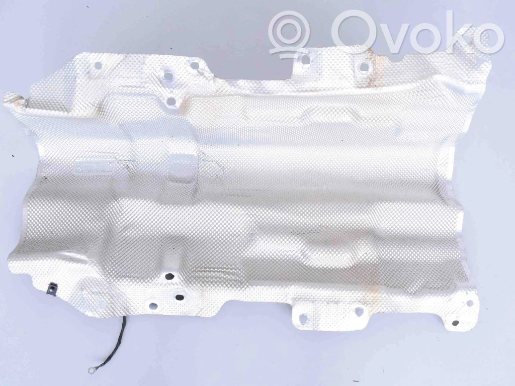 Volvo XC90 Paracalore nel vano motore
