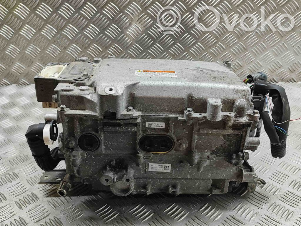 Toyota RAV 4 (XA40) Convertor-inversor tensiune 