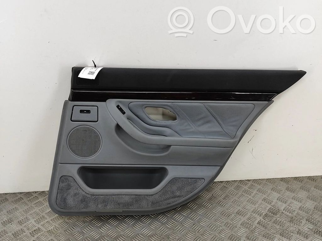 BMW 7 E38 Apšuvums aizmugurējām durvīm 