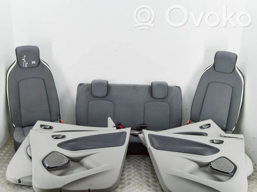 Renault Zoe Tapicerka / Komplet 