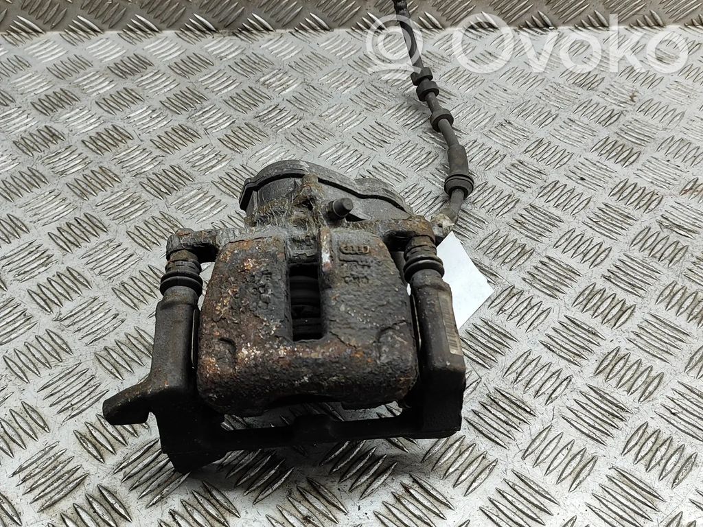 Audi A5 8T 8F Tylny zacisk hamulcowy 