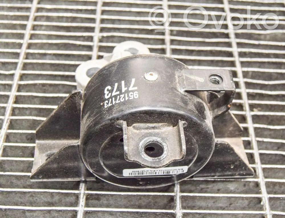 Opel Mokka Engine mount bracket 