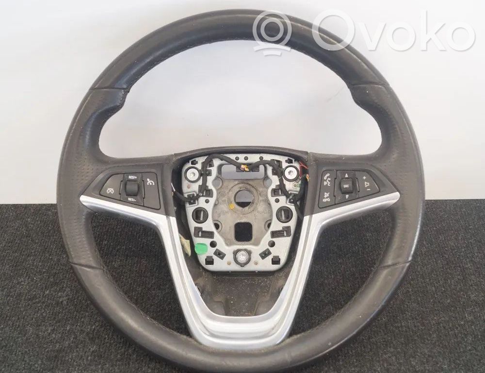Opel Insignia A Ohjauspyörä 