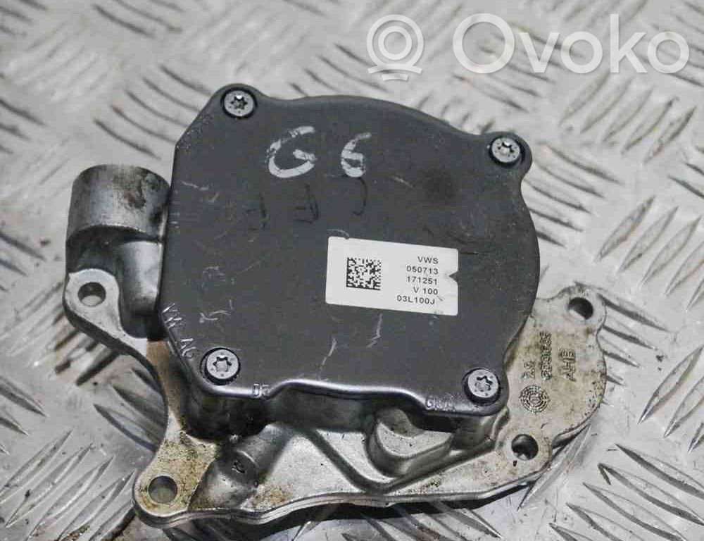 Volkswagen Golf VII Pompă vacuum 