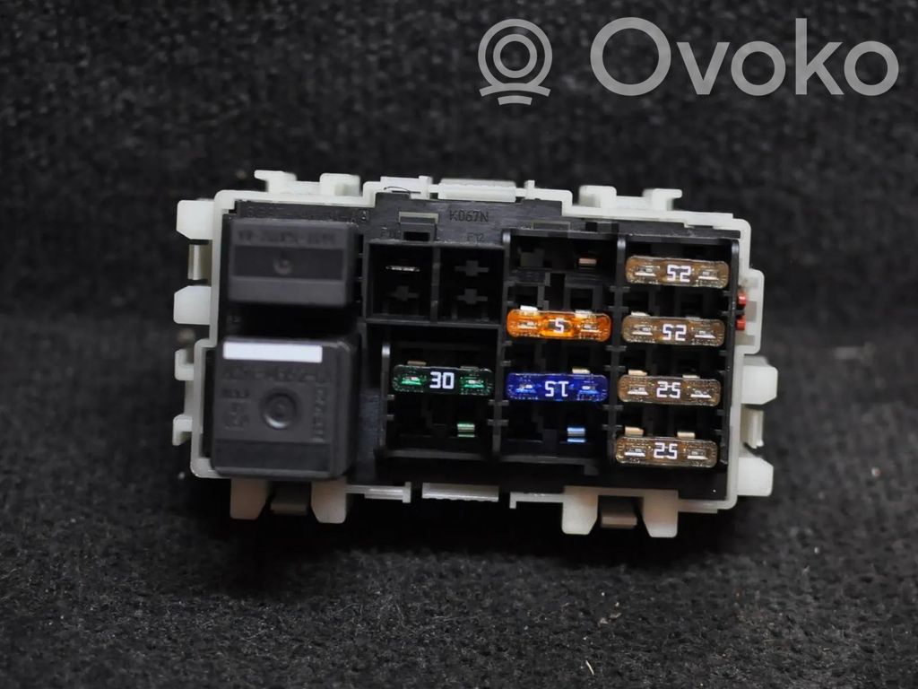 Ford Mondeo MK IV Skrzynka bezpieczników / Komplet 