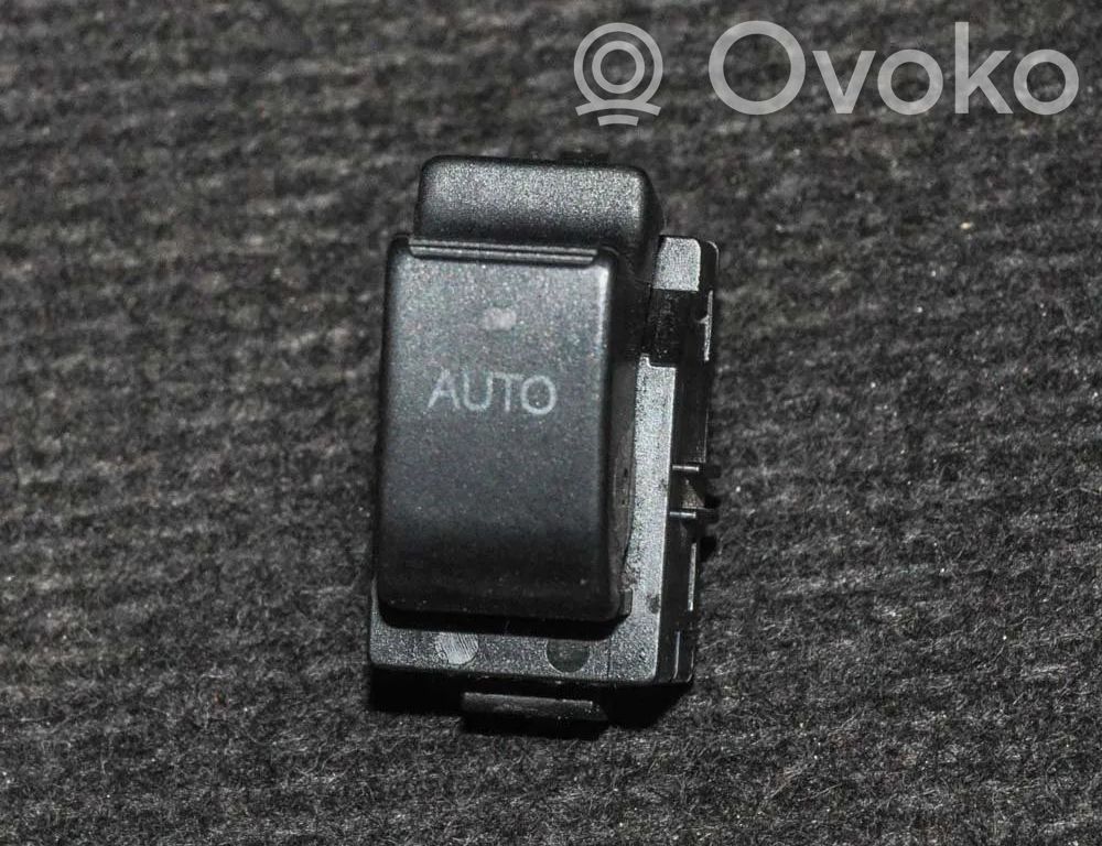 Toyota Corolla E120 E130 Electric window control switch 