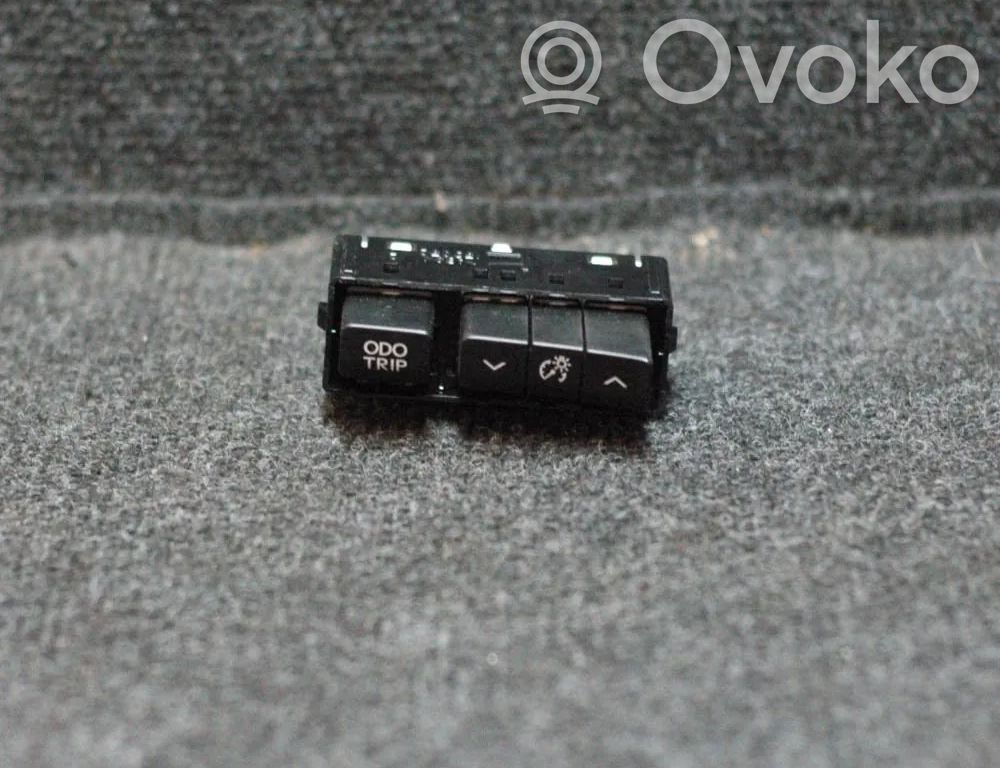 Lexus NX Autres commutateurs / boutons / leviers 