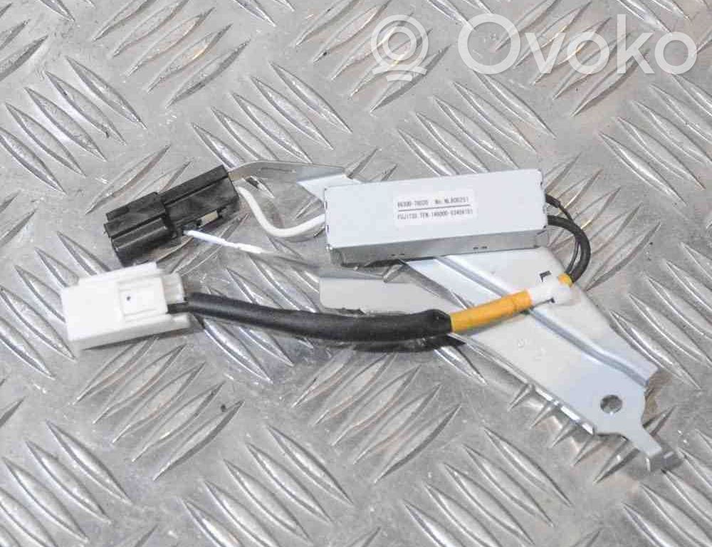 Lexus NX Antenos stiprintuvas 