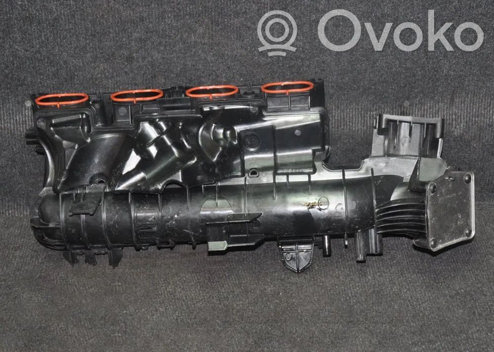 Mercedes-Benz A W176 Ansaugbrücke Ansaugkrümmer