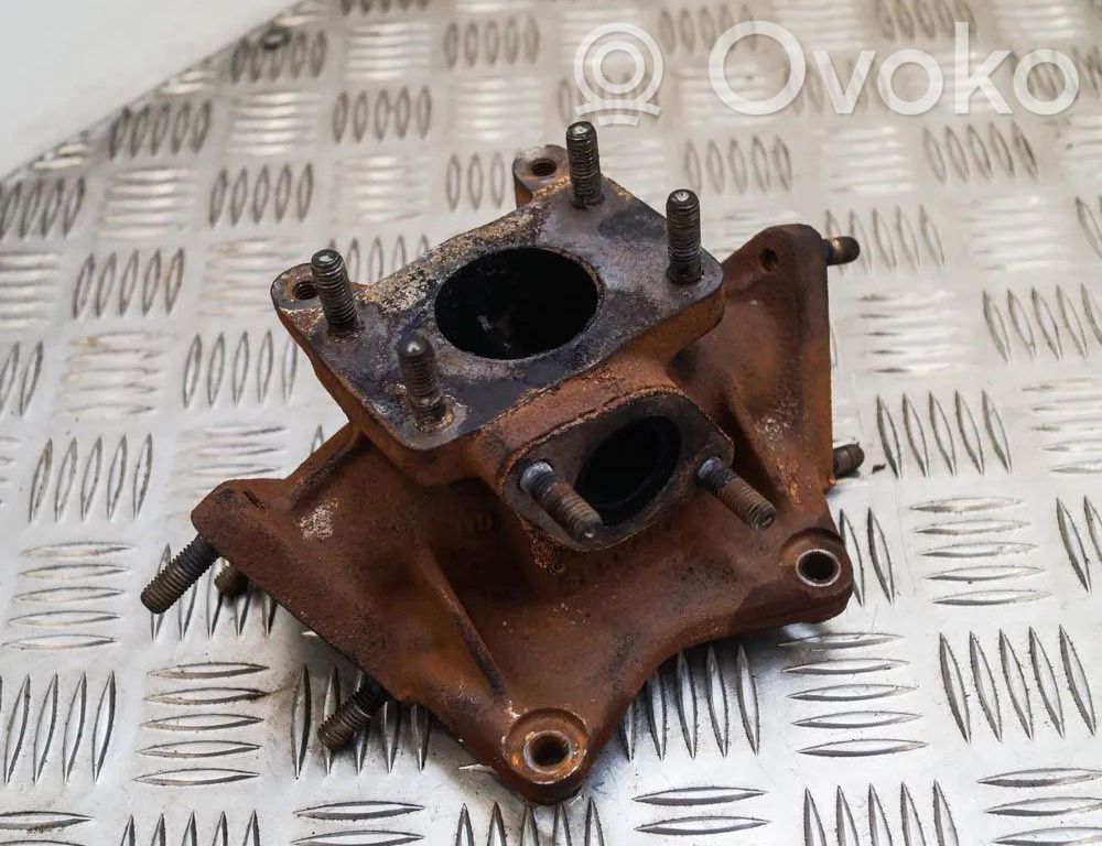 Otros repuestos del compartimento del motor   059131793E